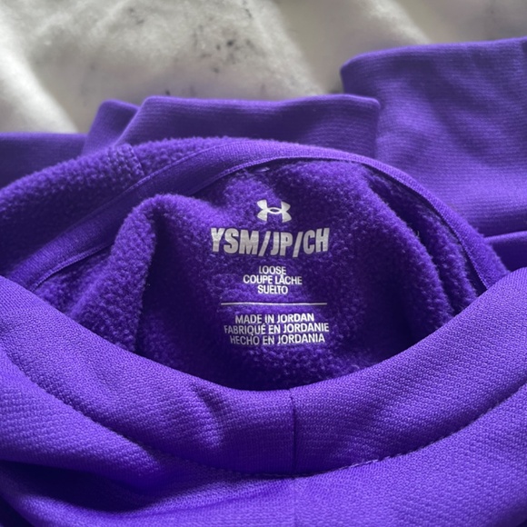 Under Armour Sweater - Picture 3 of 3